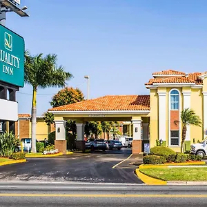 ** Inn Quality Airport - Cruise Port Estados Unidos